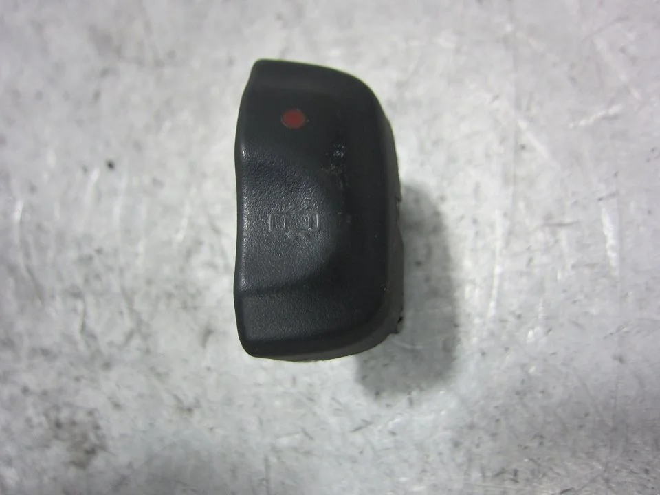 Foto de INTERRUPTOR RENAULT MEGANE I FASE 2 CLASSIC (LA...) 1.4 16V (95 CV / 70 KW) referencia 429993B