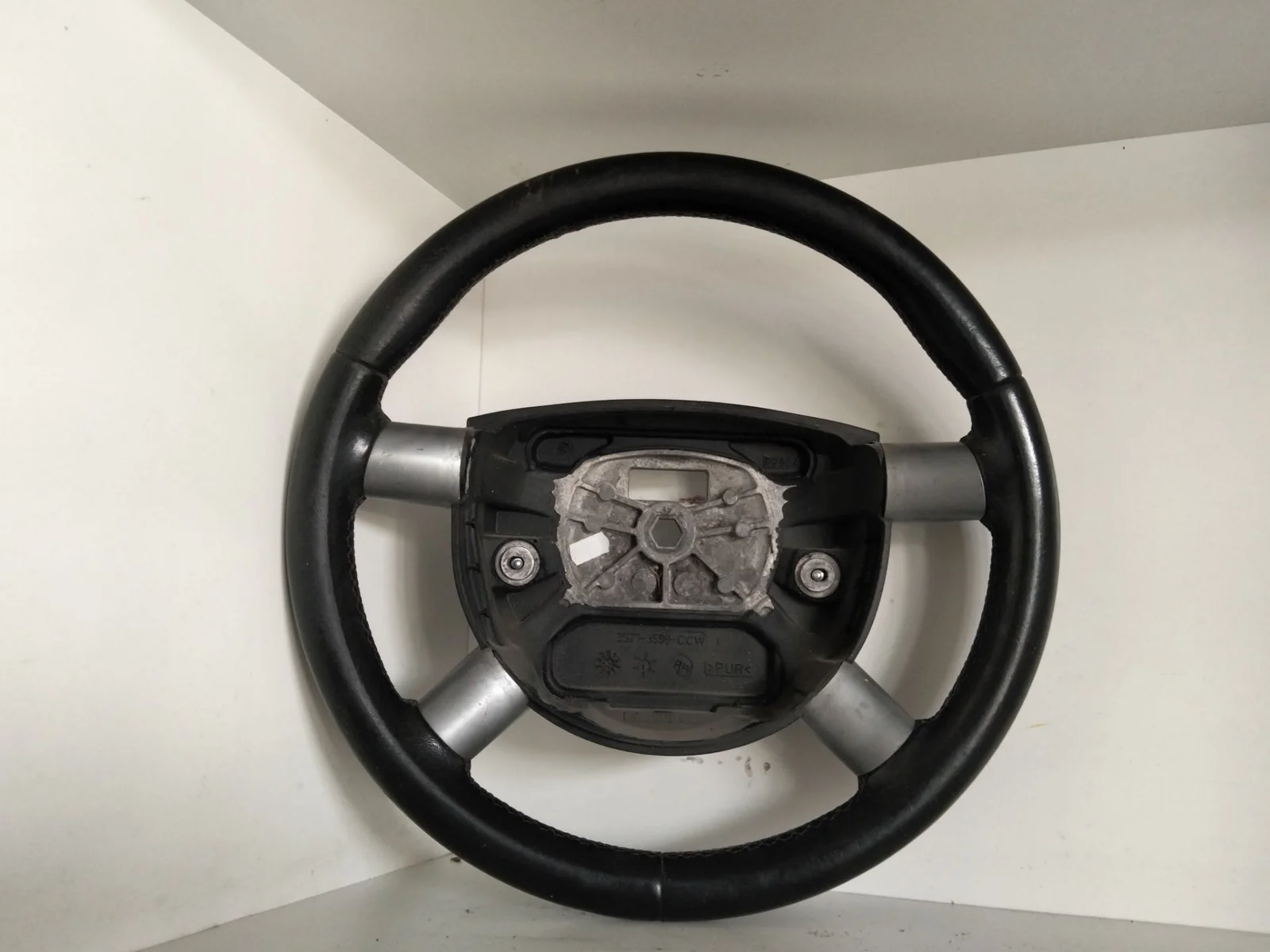 Foto de VOLANTE FORD MONDEO BERLINA (CA2) 2.0 TDCi CAT (131 CV / 96 KW)