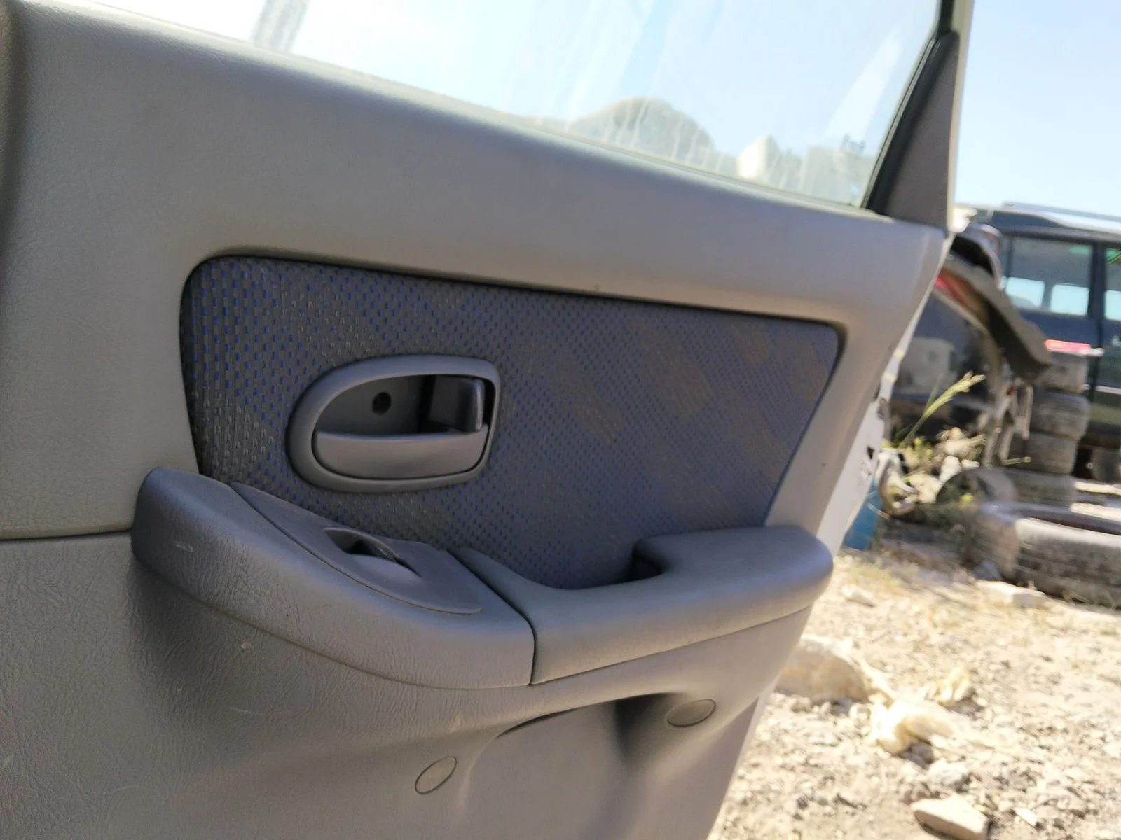 Foto de MANETA INTERIOR TRASERA DERECHA HYUNDAI ELANTRA (XD) 2.0 CRDi CAT (113 CV / 83 KW)