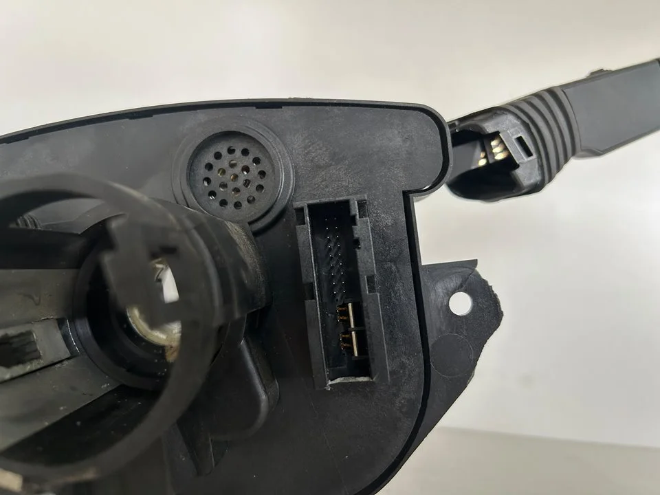 Foto de MANDO INTERMITENTES OPEL VECTRA C BERLINA 1.9 CDTI (120 CV / 88 KW) referencia 13165349