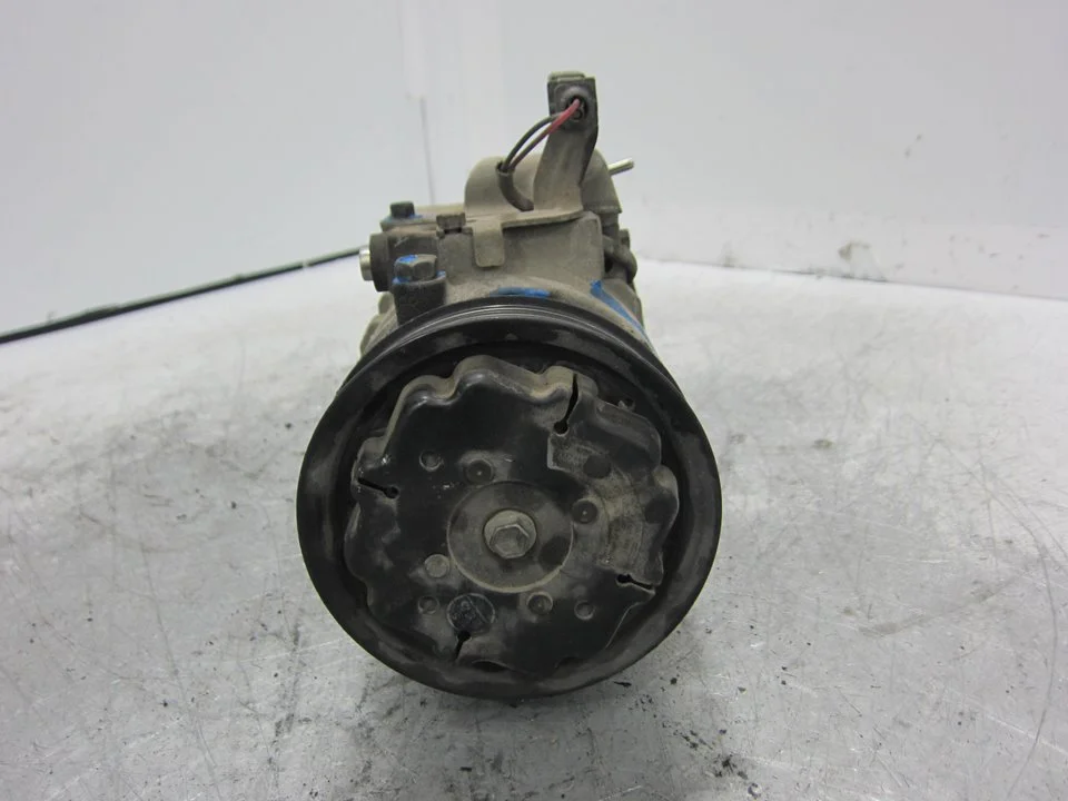 Foto de COMPRESOR AIRE ACONDICIONADO SEAT IBIZA (6L1) 1.2 (64 CV / 47 KW) referencia 6Q0820803G
