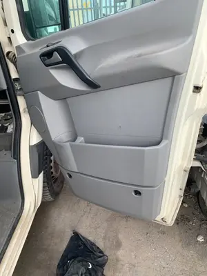Foto de ELEVALUNAS DELANTERO DERECHO VOLKSWAGEN CRAFTER FURGÓN (2E) 2.5 TDI DPF (109 CV / 80 KW) referencia 2E0837402