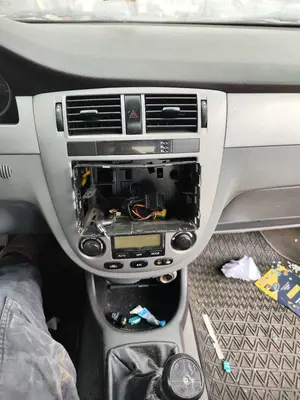 Foto de CONSOLA CENTRAL CHEVROLET LACETTI 1.6 CAT (109 CV / 80 KW)