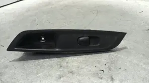 Foto de MANDO ELEVALUNAS TRASERO IZQUIERDO NISSAN MICRA (K14) 1.0 12V CAT (71 CV / 52 KW) referencia 829515FA1E