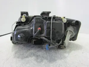 Foto de FARO DERECHO AUDI ALLROAD QUATTRO QUATTRO (4B5) 2.5 V6 24V TDI (180 CV / 132 KW) referencia 427941004 foto 4