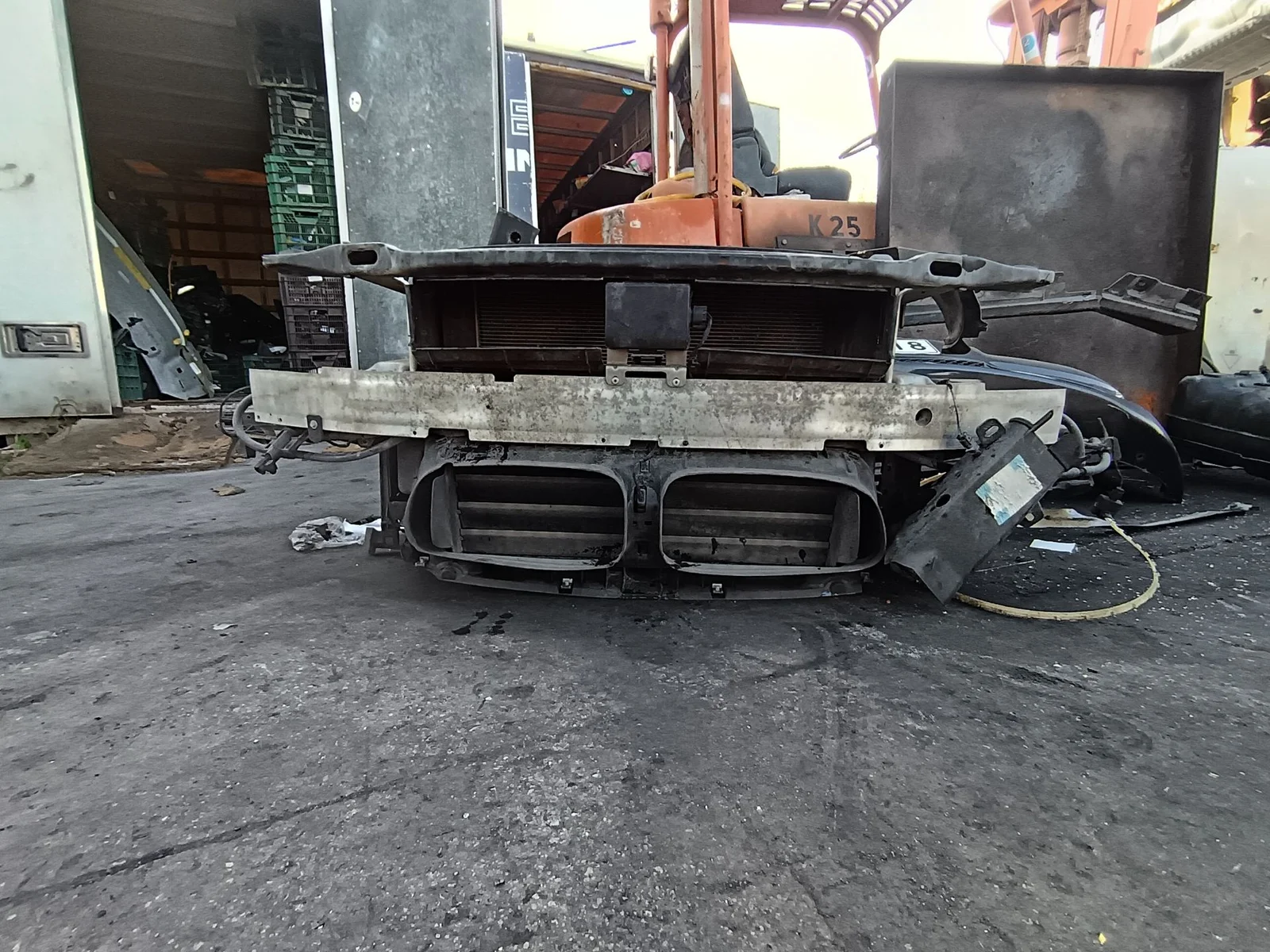 Foto de CONDENSADOR / RADIADOR AIRE ACONDICIONADO BMW SERIE 5 TOURING (F11) 2.0 Turbodiesel (218 CV / 160 KW)