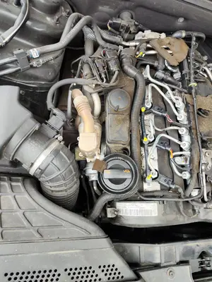 Foto de MOTOR COMPLETO AUDI A5 COUPE (8T) 2.0 16V TDI (170 CV / 125 KW) referencia CAH foto 2