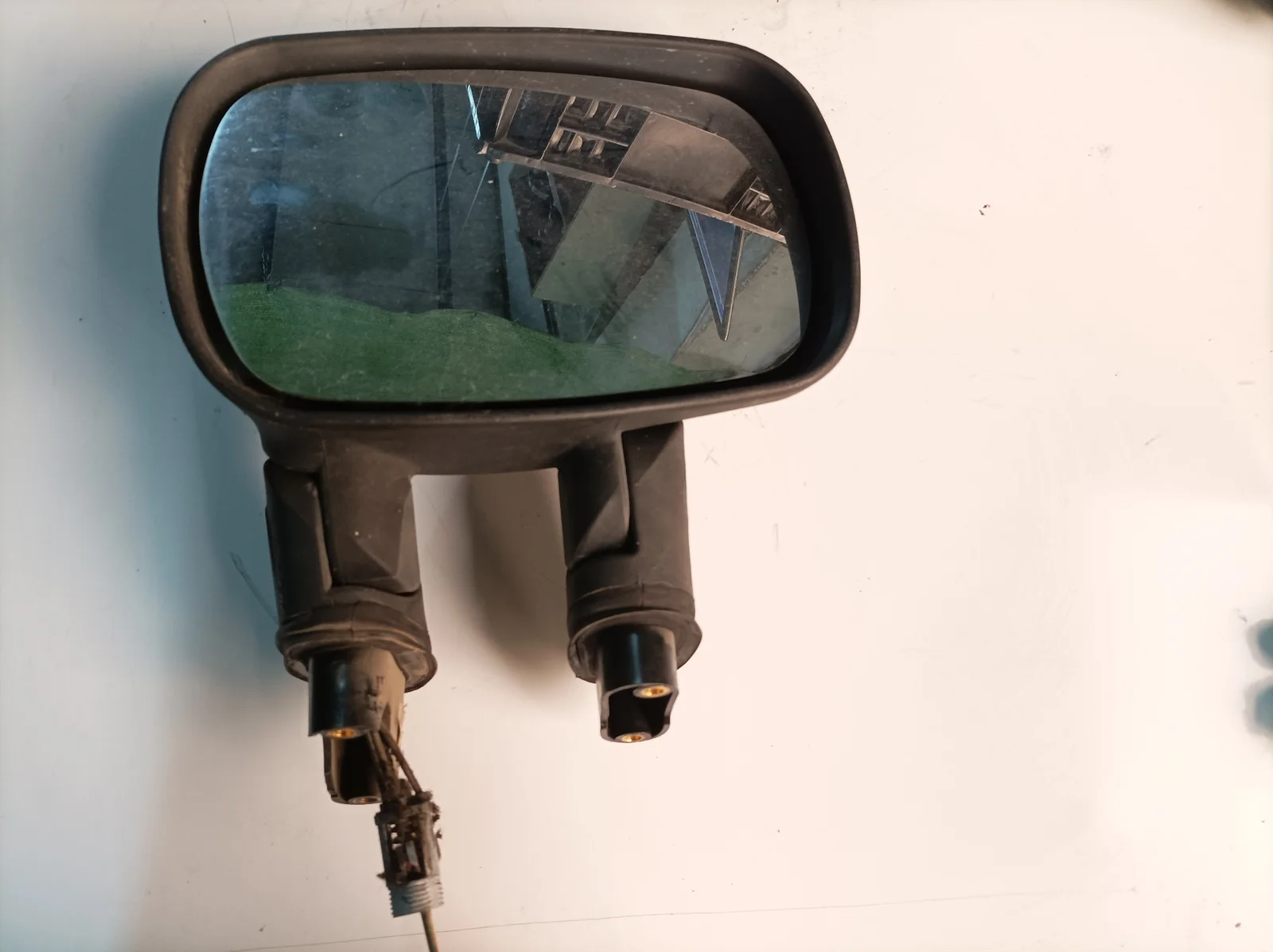 Foto de RETROVISOR IZQUIERDO FIAT I DOBLÒ CARGO 1.3 16V JTD CAT (75 CV / 55 KW) referencia 0158100