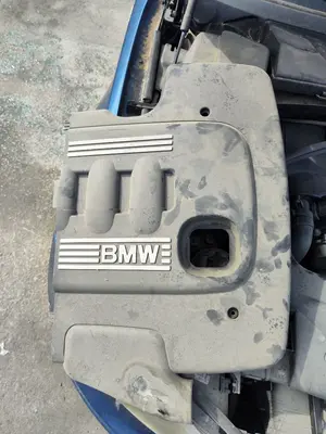Foto de TAPA MOTOR BMW SERIE 1 BERLINA (E81/E87) 2.0 16V Diesel CAT (122 CV / 90 KW) referencia 11147807248