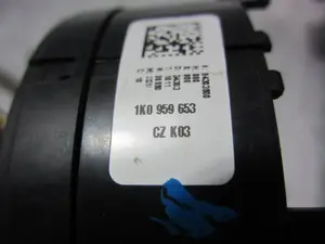 Foto de ANILLO AIRBAG VOLKSWAGEN GOLF V (1K1)(10.2003) 1.9 TDI (105 CV / 77 KW) referencia 1K0959653 foto 5
