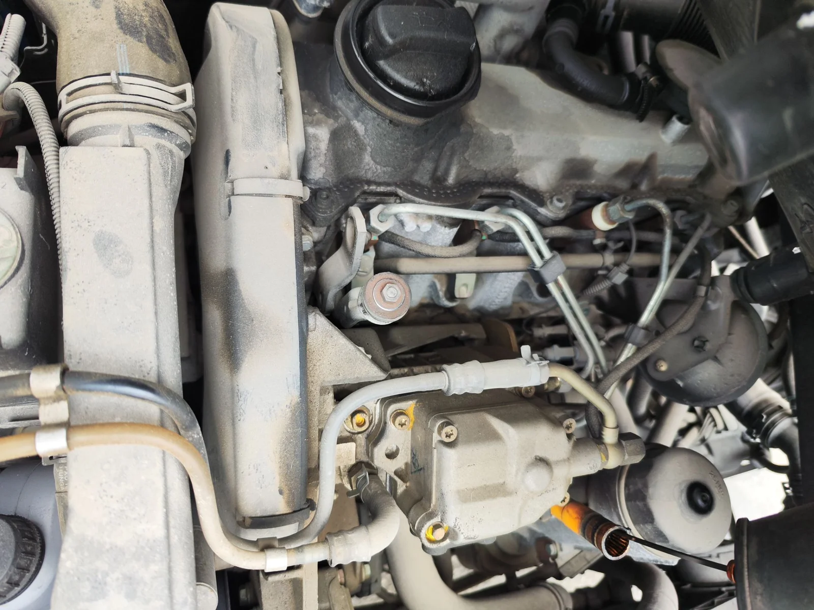 Foto de MOTOR COMPLETO VOLKSWAGEN BORA BERLINA (1J2)(1998) 1.9 TDI (110 CV / 81 KW) referencia ALH
