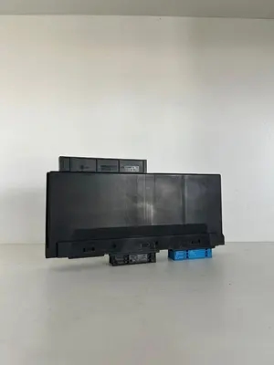 Foto de MÓDULO DE CONTROL DE CARROCERÍA (BCM) BMW SERIE 3 BERLINA (E90) referencia 61359267203
