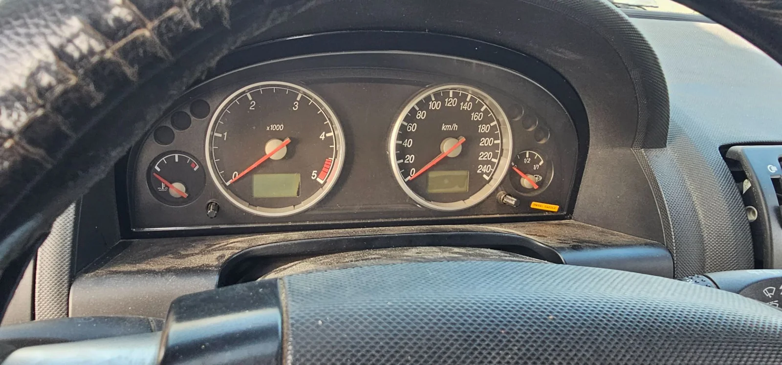 Foto de CUADRO INSTRUMENTOS FORD MONDEO BERLINA (GE) 2.0 16V DI TD CAT (116 CV / 85 KW)