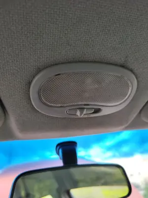 Foto de LUZ INTERIOR CHEVROLET KALOS 1.2 CAT (72 CV / 53 KW)