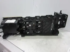 Foto de CONSOLA CENTRAL JAGUAR XF 2.7 V6 Diesel CAT (207 CV / 152 KW) referencia 8X23F045H38A foto 2