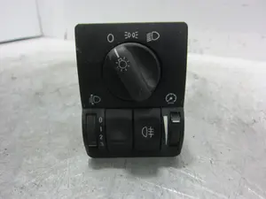 Foto de MANDO MULTIFUNCION SUZUKI IGNIS RM (MH) 1.3 DDiS Diesel CAT (69 CV / 51 KW) referencia 09180775