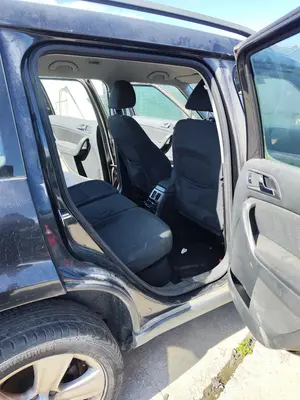 Foto de GOMAS CONTORNO PUERTA SKODA YETI (5L)(2009) 2.0 TDI (110 CV / 81 KW) referencia 5L0867365