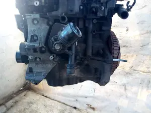 Foto de MOTOR COMPLETO RENAULT CLIO III 1.5 dCi Diesel FAP (75 CV / 55 KW) referencia K9KB770 foto 15