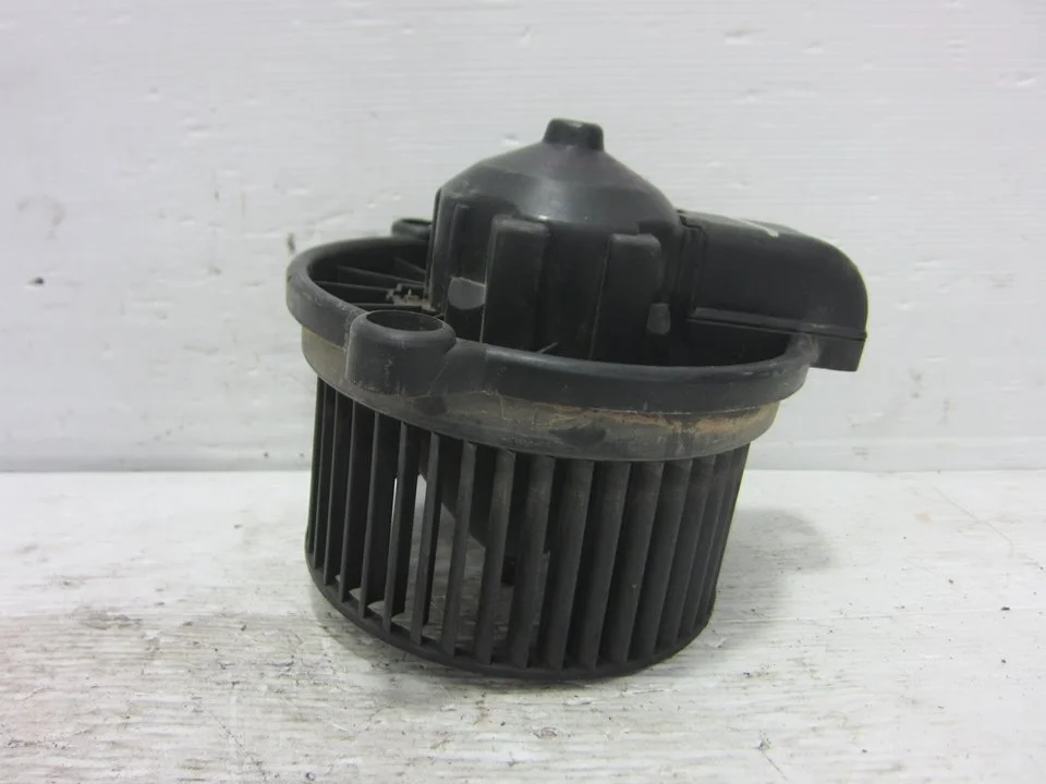Foto de MOTOR CALEFACCION MG ROVER ROVER 45 (T/RT) 1.4 16V CAT (103 CV / 76 KW)
