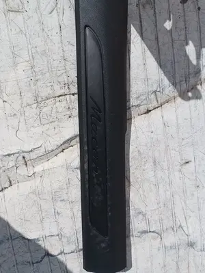 Foto de NO IDENTIFICADO PORSCHE MACAN (95BA) referencia 95B863483K foto 2