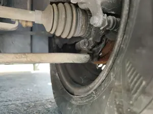 Foto de MANGUETA DELANTERA IZQUIERDA OPEL CORSA C 1.2 16V CAT (Z 12 XE / LW4) (75 CV / 55 KW) referencia 13154318