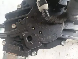 Foto de MOTOR LIMPIA TRASERO VOLKSWAGEN GOLF V (1K1)(10.2003) referencia 1K6955711 foto 4