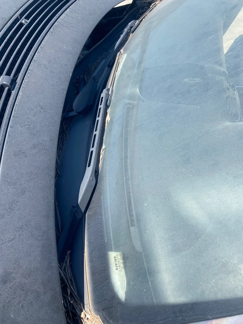 Foto de BRAZO LIMPIA DELANTERO IZQUIERDO MERCEDES-BENZ CLK (BM 209) CABRIO 1.8 CAT (163 CV / 120 KW) referencia A2038202744