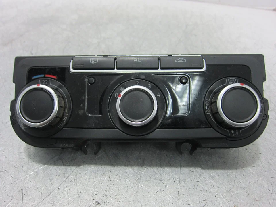 Foto de MANDO CALEFACCION / AIRE ACONDICIONADO VOLKSWAGEN GOLF VI (5K1)(10.2008) 1.6 TDI DPF (105 CV / 77 KW) referencia 3C8907336H