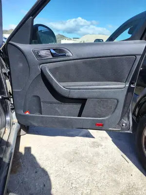 Foto de GUARNECIDO PUERTA DELANTERA DERECHA SKODA YETI (5L)(2009) 2.0 TDI (110 CV / 81 KW) referencia 5L0867012