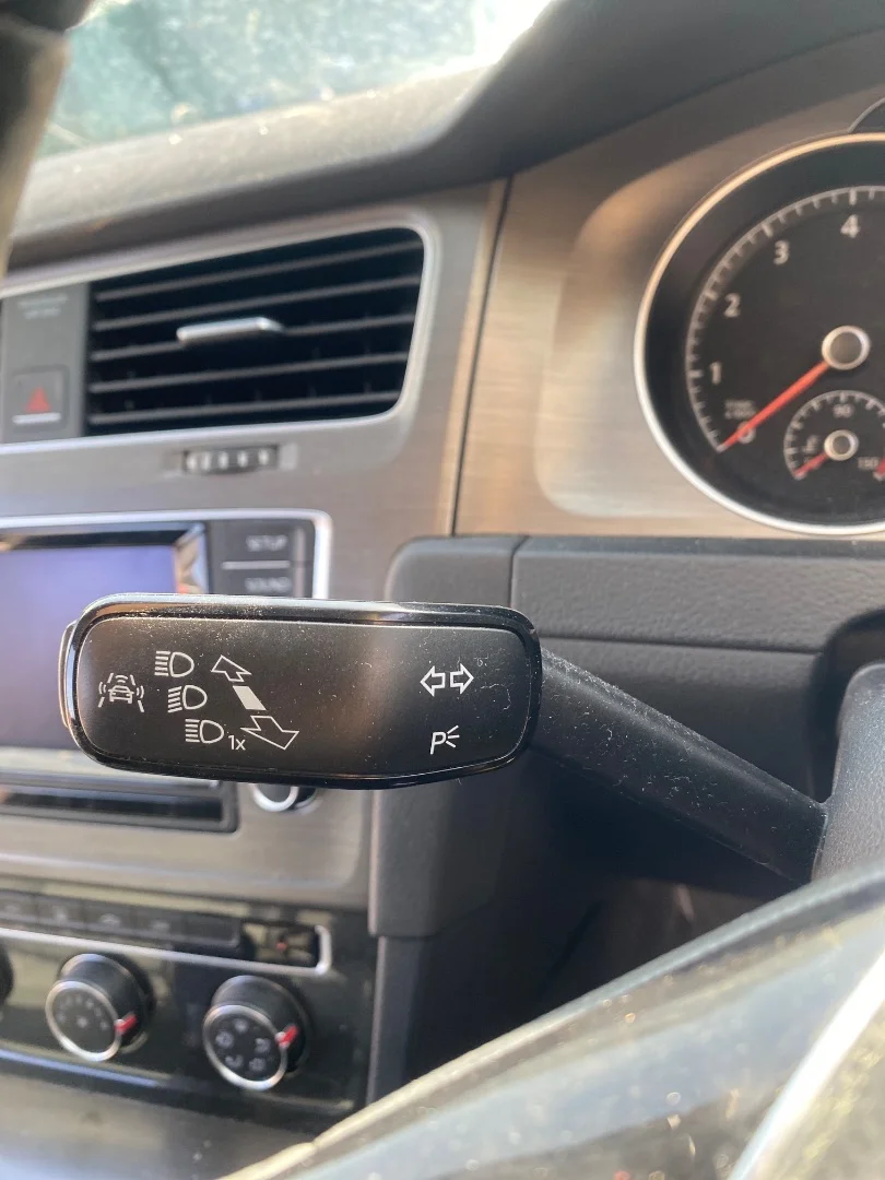 Foto de MANDO MULTIFUNCION VOLKSWAGEN GOLF VII (5G1/BE1) 1.4 16V TSI (122 CV / 90 KW) referencia 5Q0953507AG