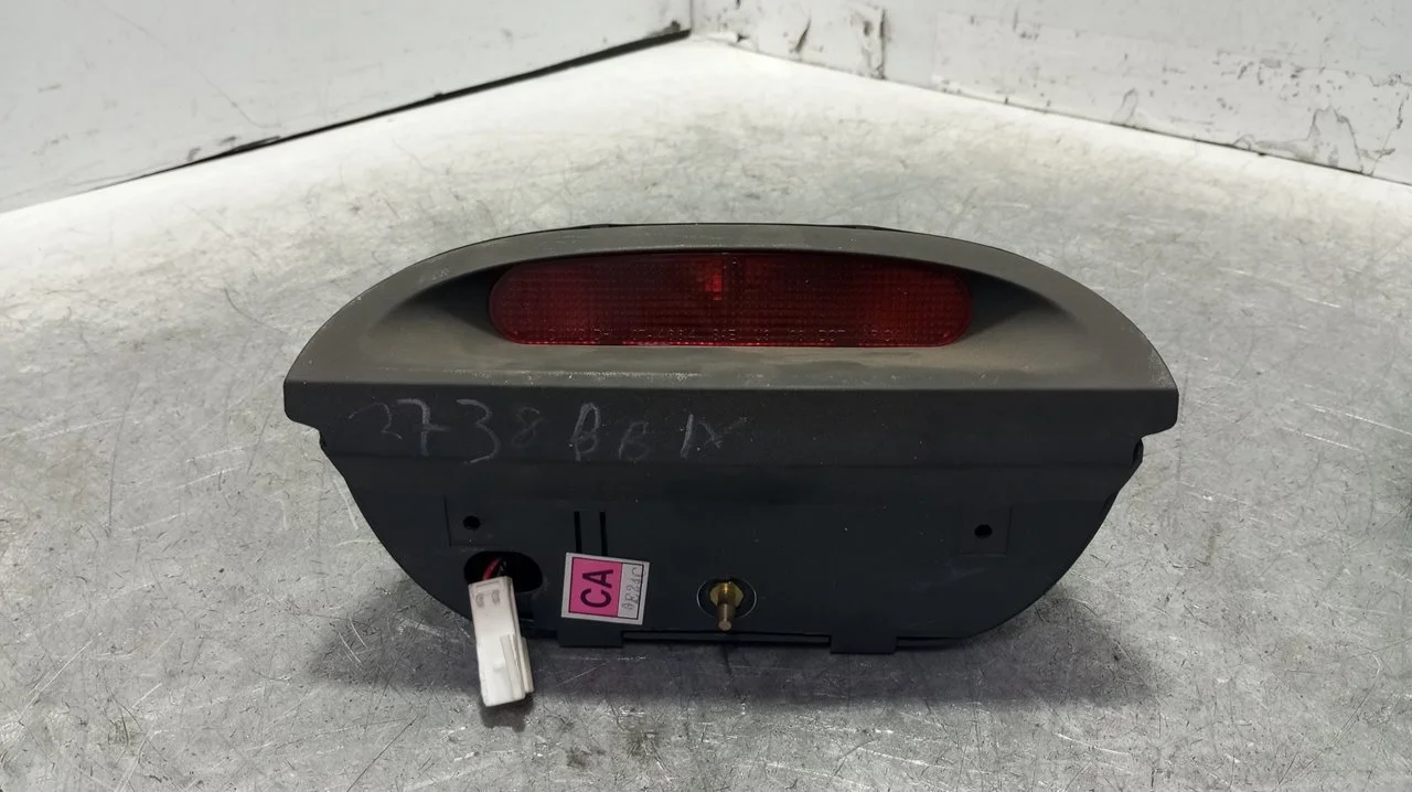 Foto de LUZ CENTRAL DE FRENO DAEWOO LANOS referencia 074664
