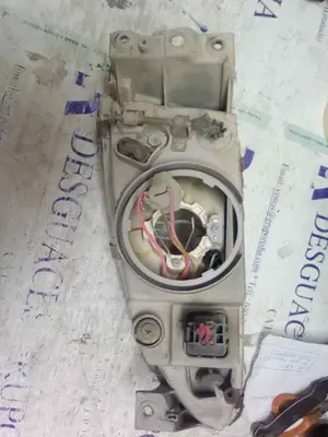 Foto de FARO DERECHO HYUNDAI LANTRA BERLINA (RD) referencia 9210429061 foto 2