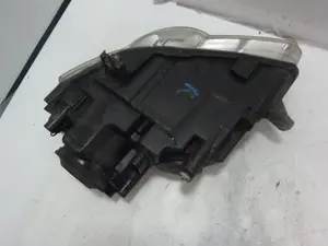 Foto de FARO DERECHO VOLKSWAGEN PASSAT BERLINA (3C2) 2.0 TDI (140 CV / 103 KW) referencia 1EL24701402 foto 9
