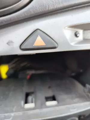 Foto de WARNING FORD FOCUS FAMILIAR (CAK) 1.8 TDCi Turbodiesel CAT (116 CV / 85 KW)