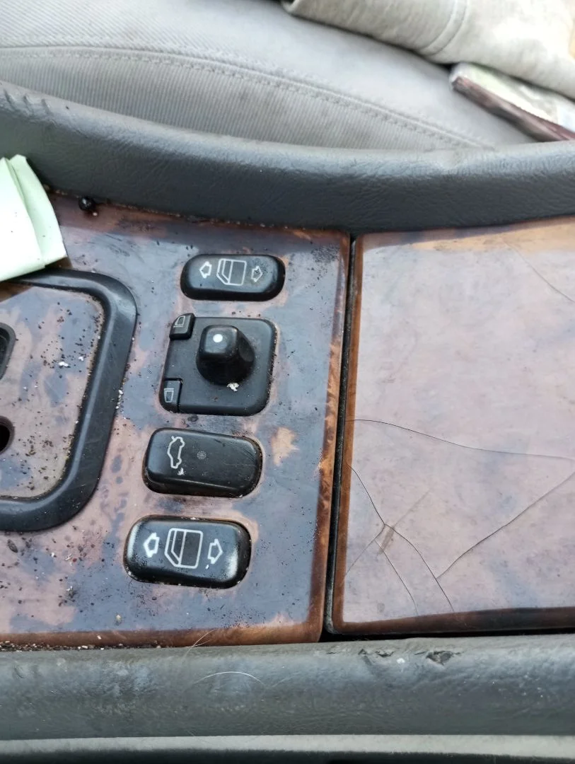 Foto de MANDO RETROVISOR MERCEDES-BENZ CLK (BM 208) COUPE 2.0 Compresor CAT (163 CV / 120 KW)