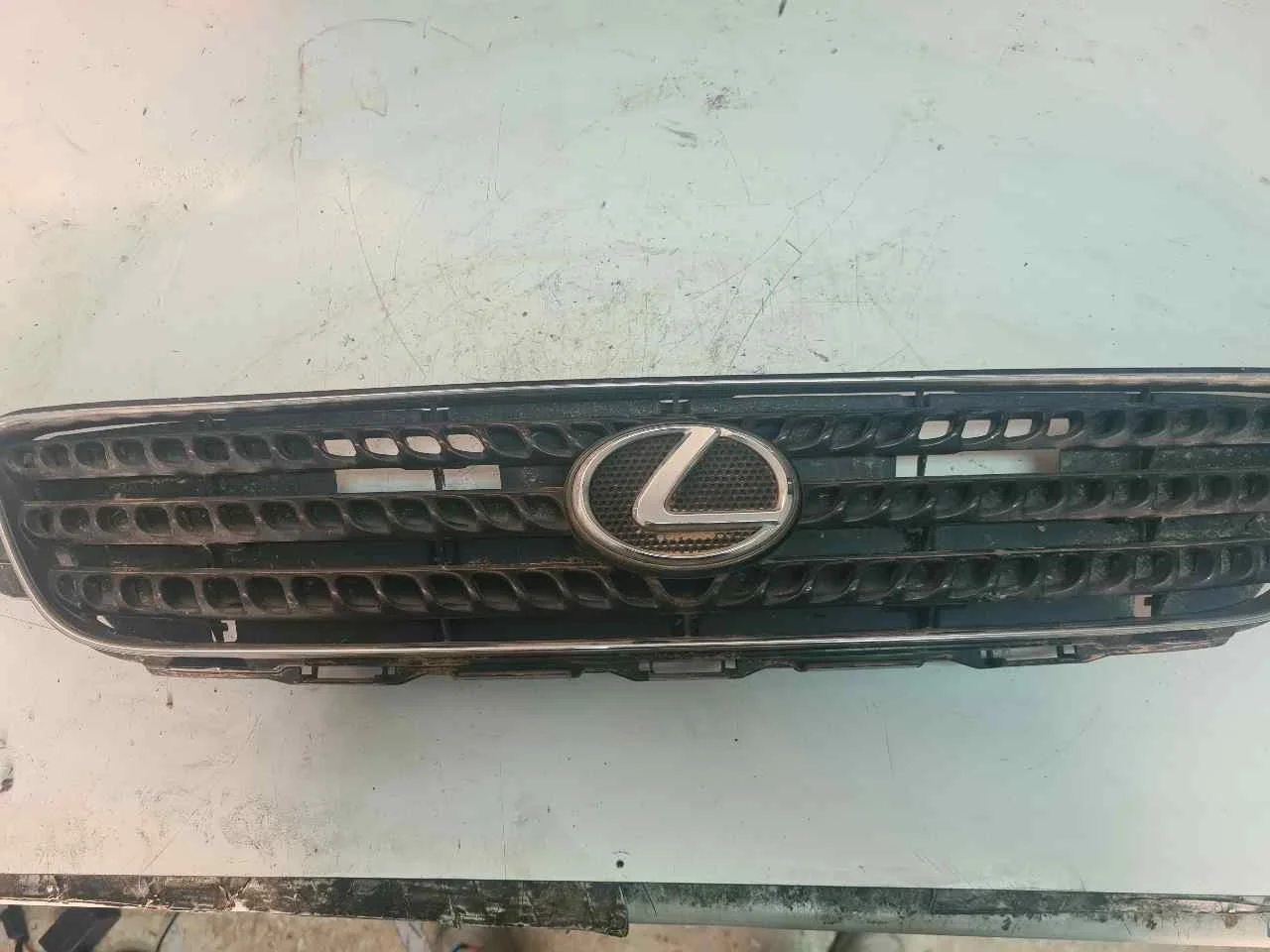 Foto de REJILLA DELANTERA LEXUS IS (DS2/IS2) 2.2 D-CAT (177 CV / 130 KW) referencia 5315553050