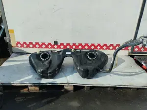 Foto de DEPOSITO COMBUSTIBLE BMW SERIE M6 COUPE (E63) 5.0 CAT (507 CV / 373 KW)