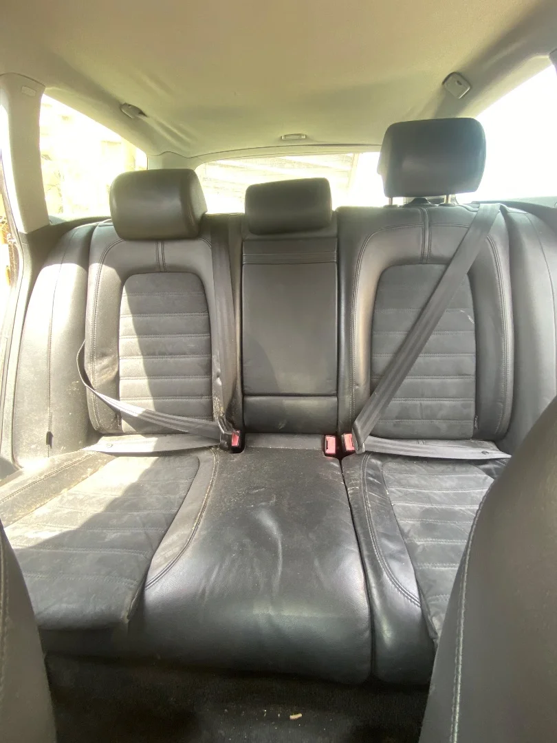 Foto de CINTURON SEGURIDAD TRASERO IZQUIERDO VOLKSWAGEN PASSAT VARIANT (3C5) 2.0 TDI DPF (170 CV / 125 KW)