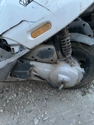 Foto de GUARDABARROS PIAGGIO (VESPA) ZIP 49 cm3 - 2.1 kW (2 CV / 2 KW)