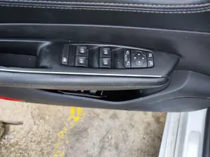 Foto de MANDO ELEVALUNAS DELANTERO IZQUIERDO RENAULT TALISMAN SPORT TOURER 1.6 dCi Diesel FAP Energy (131 CV / 96 KW) referencia 254012952R