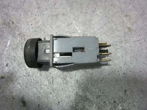 Foto de INTERRUPTOR CITROEN BERLINGO 1.9 Diesel (69 CV / 51 KW) referencia 9644851077 foto 2