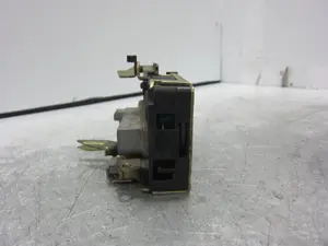 Foto de CERRADURA PUERTA DELANTERA DERECHA CITROEN XSARA BERLINA 2.0 HDi CAT (RHY / DW10TD) (90 CV / 66 KW) referencia 9136G1 foto 5