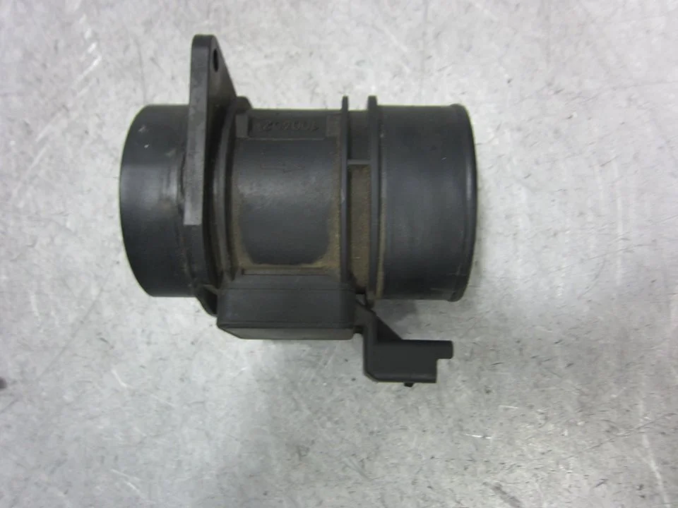 Foto de CAUDALIMETRO MITSUBISHI SPACE STAR (DG0) 1.9 DI-D CAT (102 CV / 75 KW) referencia 7700114778
