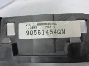 Foto de CUADRO INSTRUMENTOS OPEL ASTRA G BERLINA 1.6 (75 CV / 55 KW) referencia 90561454QN foto 4