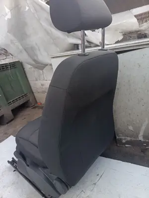 Foto de ASIENTO DELANTERO IZQUIERDO AUDI A1 SPORTBACK (8XF) 1.6 TDI (116 CV / 85 KW) foto 2