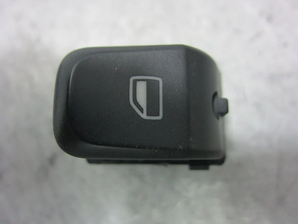Foto de MANDO ELEVALUNAS DELANTERO DERECHO AUDI A5 CABRIOLET (8F7) 2.7 V6 24V TDI (190 CV / 140 KW) referencia 8K0959855A