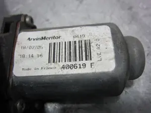 Foto de ELEVALUNAS DELANTERO IZQUIERDO CITROEN C3 1.4 HDi (68 CV / 50 KW) referencia 400619F foto 2