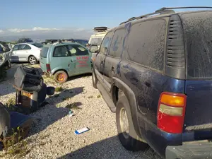 Foto de LUNA TRASERA IZQUIERDA GENERAL MOTORS CHEVROLET TAHOE 5.3 V8 CAT (273 CV / 201 KW)