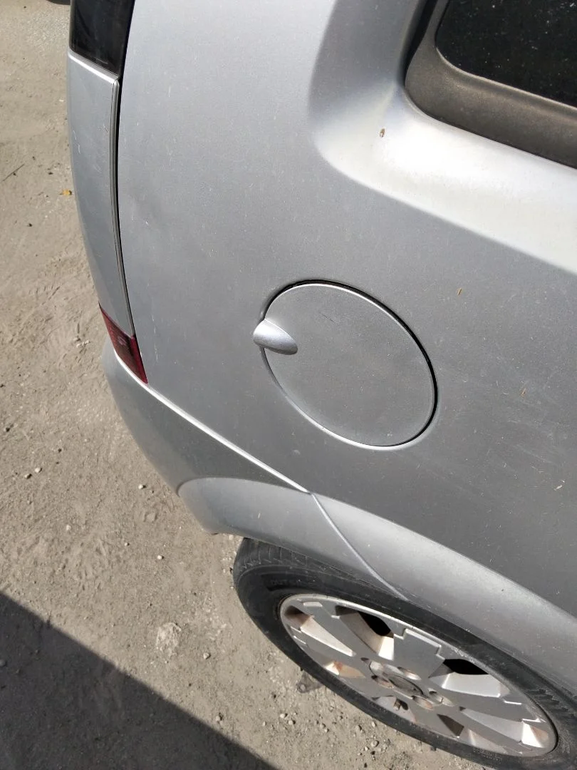 Foto de TAPA EXTERIOR COMBUSTIBLE OPEL MERIVA 1.7 16V CDTI (101 CV / 74 KW) referencia 93174377