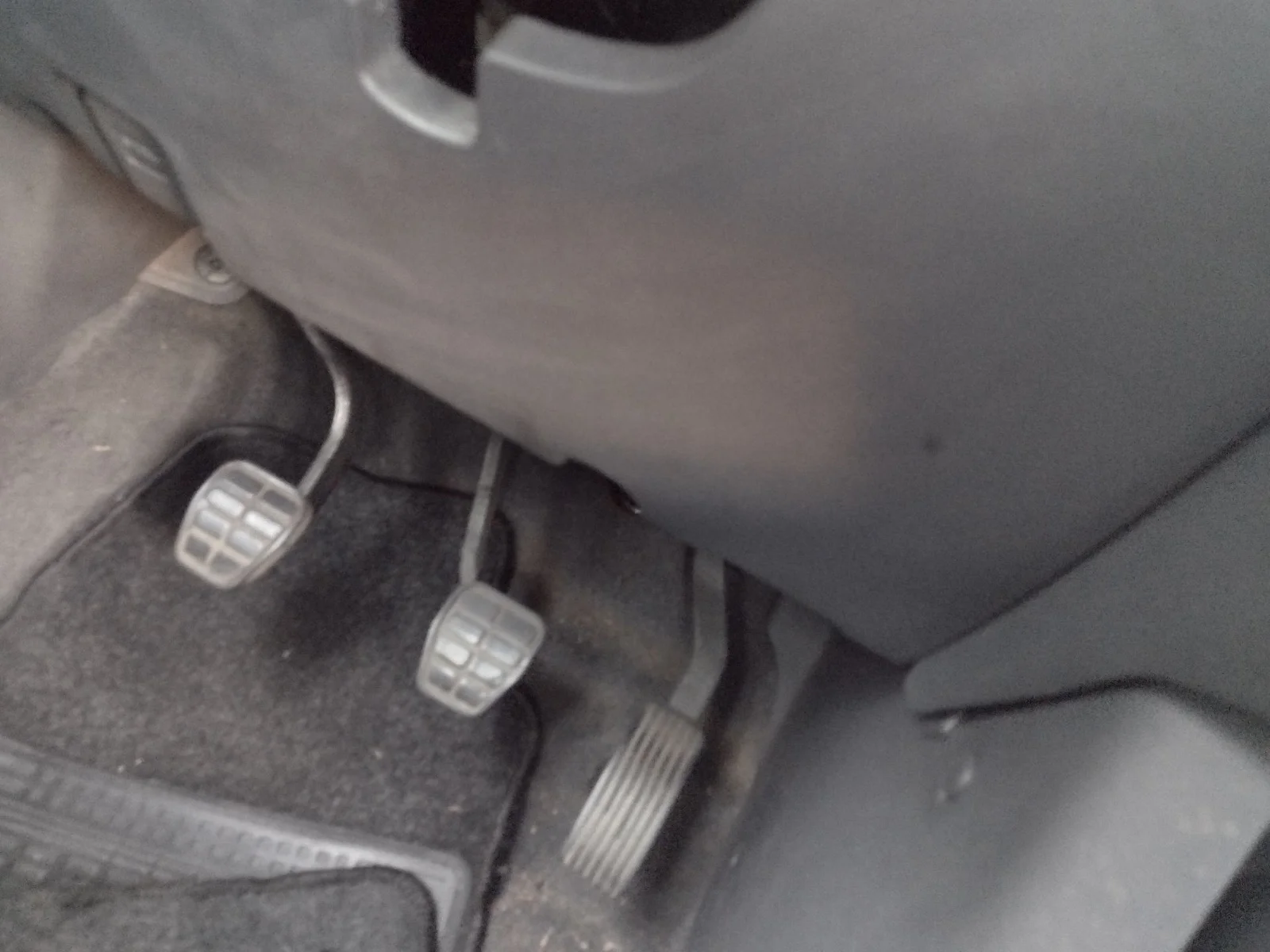 Foto de PEDAL ACELERADOR MITSUBISHI COLT CZ3 BERL. 5 (Z30A) 1.5 DI-D CAT (95 CV / 70 KW)